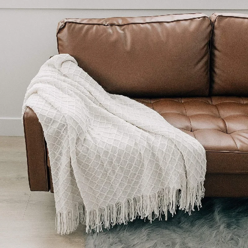 Chenille blankets with a thick and fuzzy textureChenille blankets with a thick and fuzzy textureSofa Couch Decorative Knitted Boho Fringe Blanket