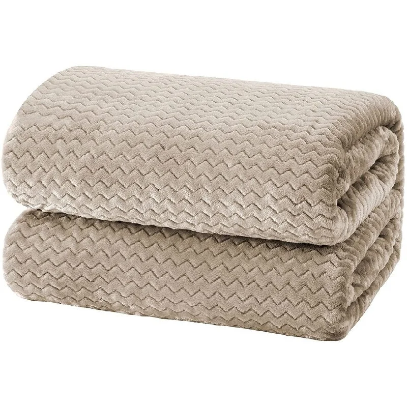 Queen - size blankets for standard - sized bedsQueen - size blankets for standard - sized bedsUltra Breathable Jacquard Lightweight Fleece Throw Blanket