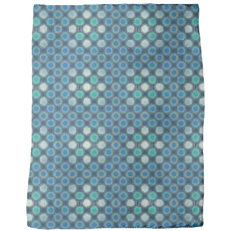 Chenille blankets with a thick and fuzzy textureChenille blankets with a thick and fuzzy textureFrozen Suns Fleece Blanket Chenille blankets with a thick and fuzzy textureChenille blankets with a thick and fuzzy textureFrozen Suns Fleece Blanket