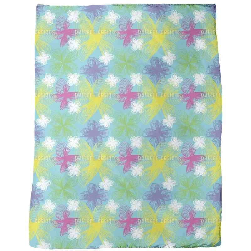 Alpaca wool blankets for a hypoallergenic and warm optionAlpaca wool blankets for a hypoallergenic and warm optionSpiral Flowers Fleece Blanket
