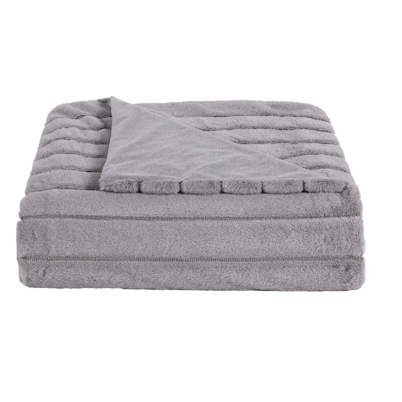 Linen blankets with a rustic and textured lookLinen blankets with a rustic and textured lookWellbeing by Sunham Ribbed Faux Rabbit Fur Layered Throw Linen blankets with a rustic and textured lookLinen blankets with a rustic and textured lookWellbeing by Sunham Ribbed Faux Rabbit Fur Layered Throw