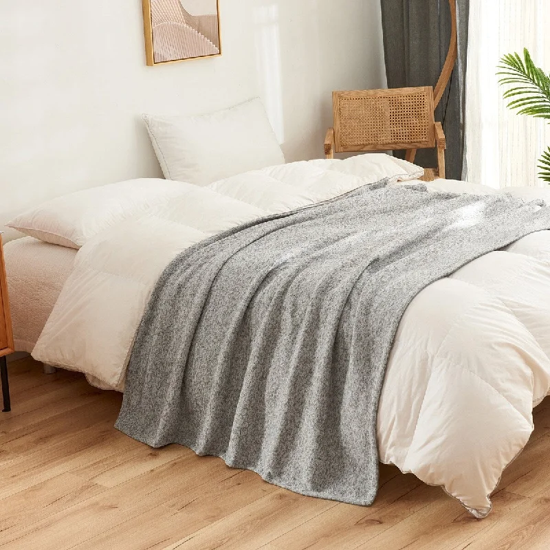 Queen - size blankets for standard - sized bedsQueen - size blankets for standard - sized bedsCooling Blanket Absorbs Heat to Keep Adults/Children/Babies Cool on Warm Nights
