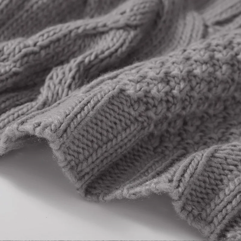 Chenille blankets with a thick and fuzzy textureChenille blankets with a thick and fuzzy textureStriped cable knitted throw blanket for couch
