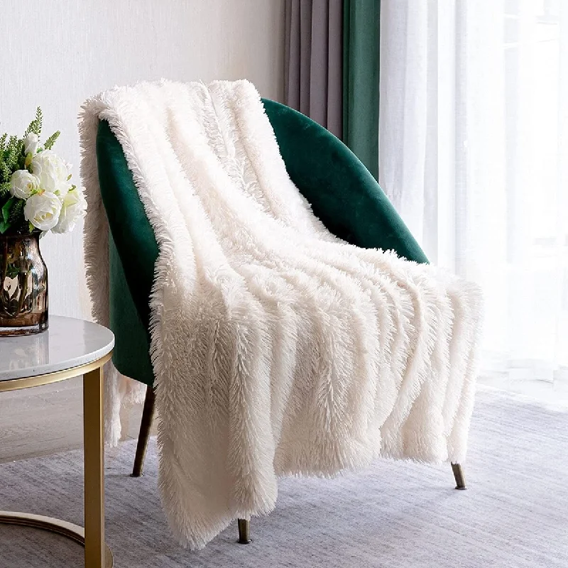 Cotton blankets for breathability and a lightweight feelCotton blankets for breathability and a lightweight feelThrow Blankets for Bed, Couch, Sofa, Faux Fur Blanket