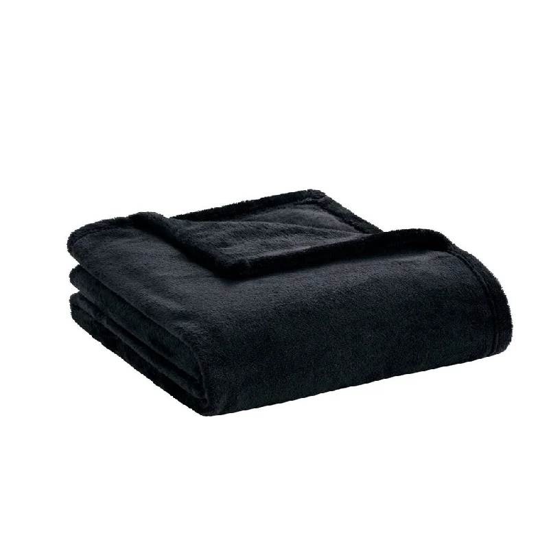 Mohair blankets with a unique sheen and softnessMohair blankets with a unique sheen and softnessGracie Mills Wilmer Ultra Soft Oversized Microlight Plush Throw