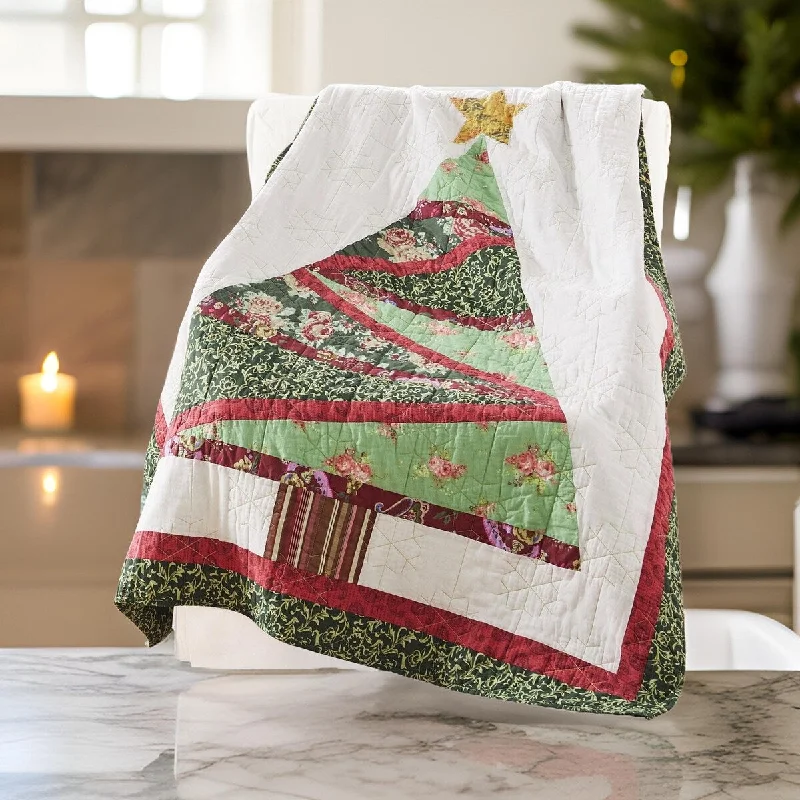 Fleece blankets for a cozy and plush textureFleece blankets for a cozy and plush texture50 x 60 Cotton Quilted Throw Blanket, Christmas Tree Holiday Print