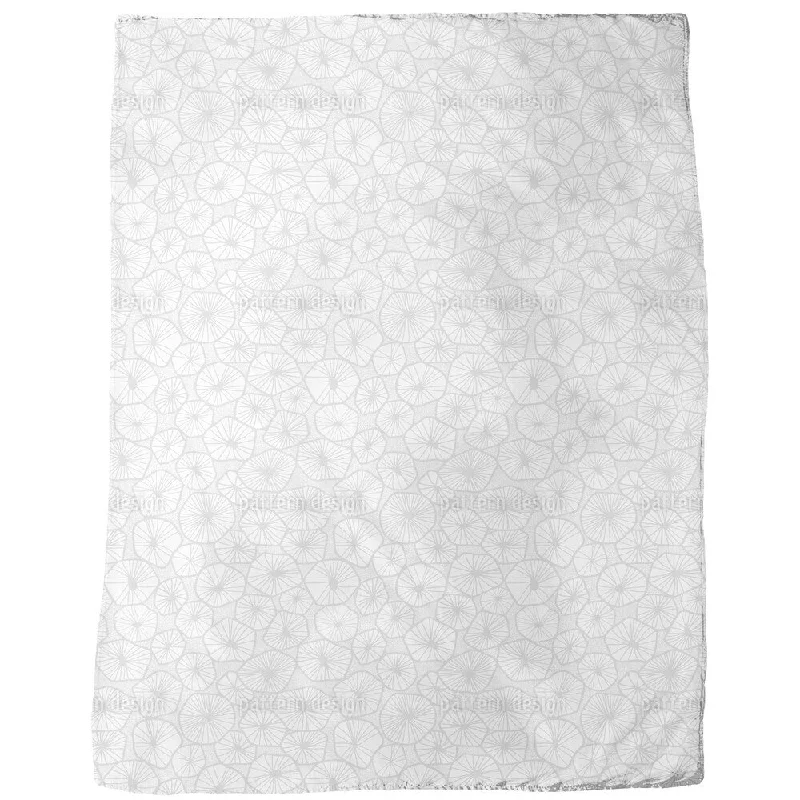 Silk blankets with a smooth and elegant touchSilk blankets with a smooth and elegant touchStar-Shaped Slices Fleece Blanket Silk blankets with a smooth and elegant touchSilk blankets with a smooth and elegant touchStar-Shaped Slices Fleece Blanket