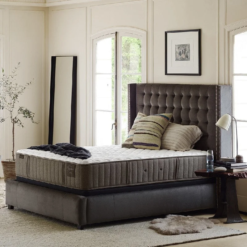 Latex mattresses with natural bounce and breathabilityStearns and Foster Scarborough Mattress Latex mattresses with natural bounce and breathabilityStearns and Foster Scarborough Mattress