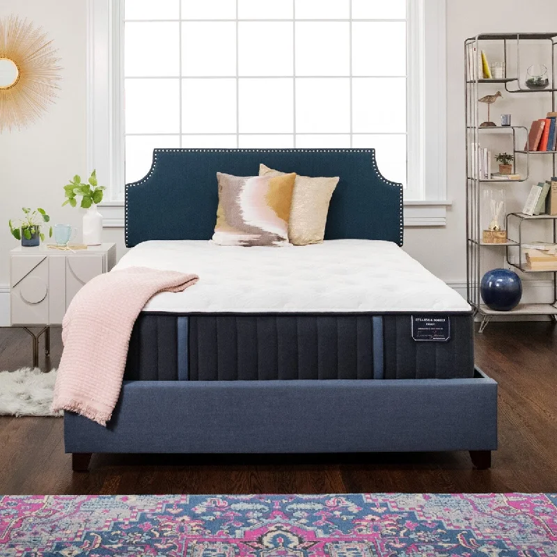Natural latex and organic cotton blend mattressesStearns & Foster Estate 14-inch Firm Innerspring Mattress Set Natural latex and organic cotton blend mattressesStearns & Foster Estate 14-inch Firm Innerspring Mattress Set