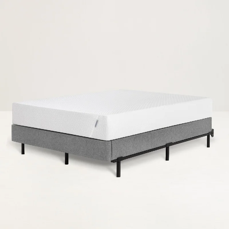 Wool - filled mattresses for natural insulation and moisture - wickingTuft & Needle Foundation Wool - filled mattresses for natural insulation and moisture - wickingTuft & Needle Foundation